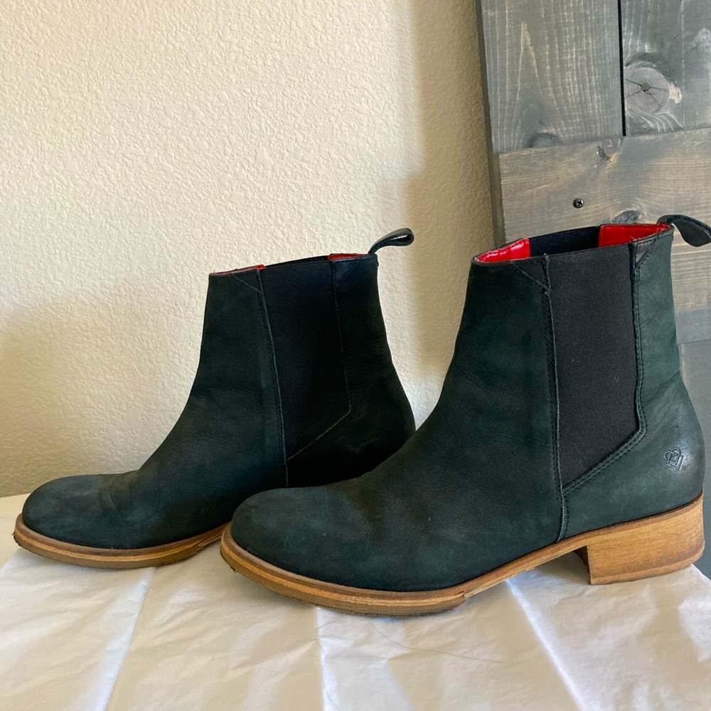 Liebeskind Chelsea Boots Size 8 Matte Black
